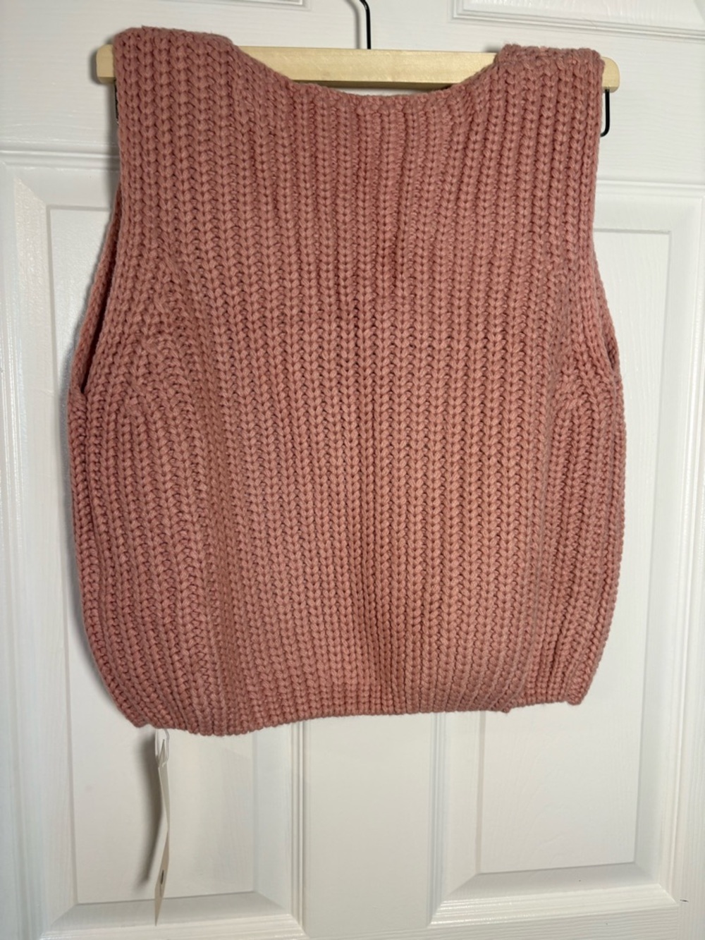 Chunky Knit Sweater Vest Blush Pink Button Front Cozy Sleeveless Cardigan - Picture 2 of 4